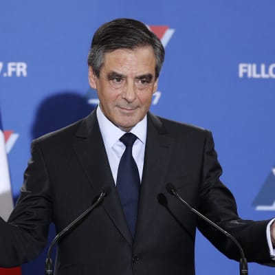 François Fillon håller tal efter att han segrat i franska högerns primärval den 27.11.2016.