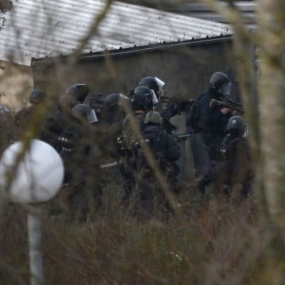 Polisoperation i Dammartin-en-Goële den 9 januari 2015.