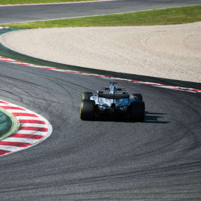 Valtteri Bottas kör VM-säsongen med en Mercedes.
