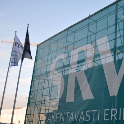 SRV yhtiön logo.
