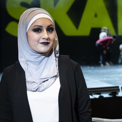 Yasmin Ahsanullah PLK näyttelijä Skam teatteri