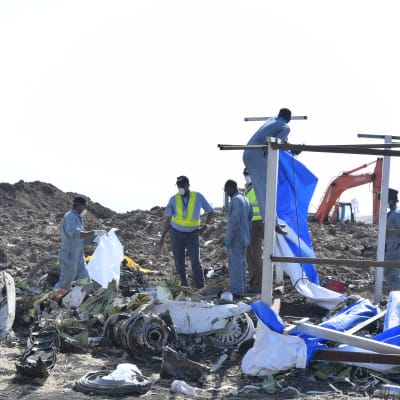 Vrakdelar efter flygplanskraschen i Etiopien 13.3.2019.