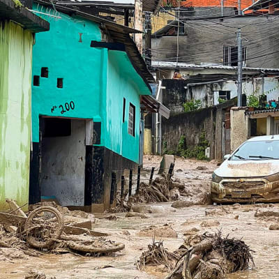 São Sebastião på Brasiliens sydostkust drabbades illa av översvämningarna. 