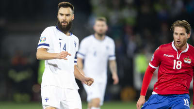 Tim Sparv i en kvalmatch mot Liechtenstein.