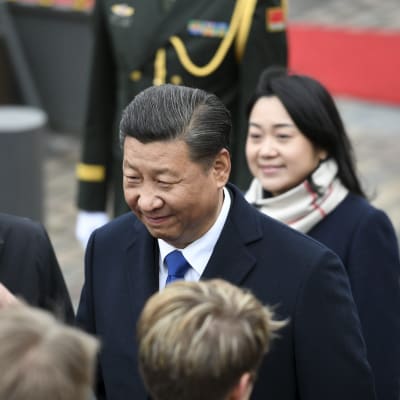 Kinas ledare Xi Jinping vid slottet i Helsingfors.