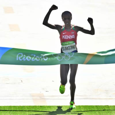 Jemima Sumgong vinner maraton i OS i Rio.