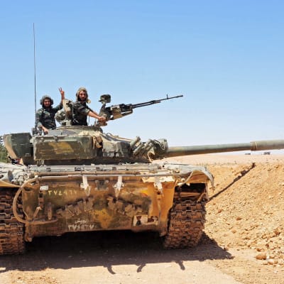 Den syriska arméns stridsvagn i prvinsen Homs den 12 juni 2017.