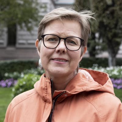 Krista Mikkonen sisäministeri.