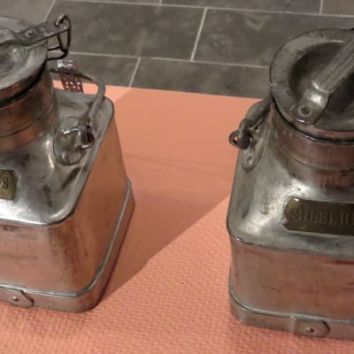 Mjölkhinkar från Ainola utställda på Träskända konstmuseum