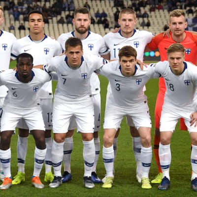 Finlands startelva i matchen mot Grekland.