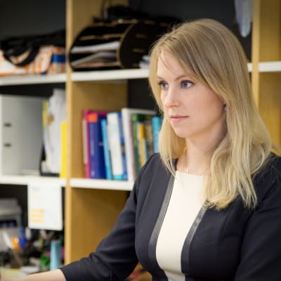 Porträtt på ekonomichef Marika Häggman vid HU.