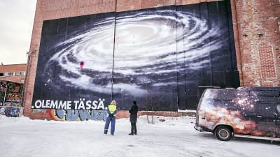 Mural föreställande vintergatans galax.