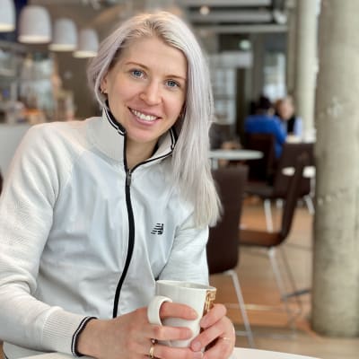 Medeldistanslöparen Sara Kuivisto från Borgå satte fyra nya finländska rekord under OS i Tokyo sommaren 2021.