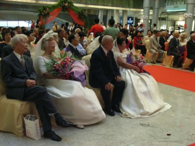 Massbröllop i Kina.