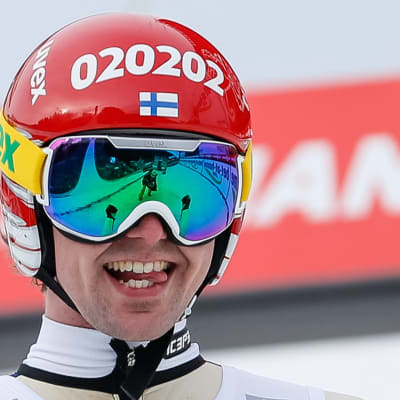 Anssi Koivuranta Innsbruckin osakilpailussa 2014.