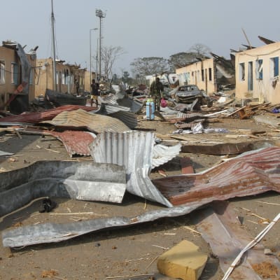 Batan kaupungissa Päiväntasaajan Guineassa tapahtunut räjähdyssarja vaurioitti lähes kaikkia kaupungin rakennuksia.