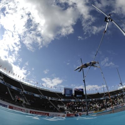 Den andra tävlingsdagen på Olympiastadion är igång