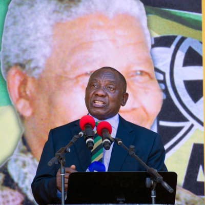 Cyril Ramaphosa talar till anhängare 11.2.2018.  Han väntas bli Sydafrikas nästa president.