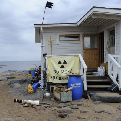 Sommarstuga som kärnkraftsaktivister fått ta över på Hanhikivi