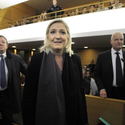 Marine Le Pen inför rätta för hets mot folkgrupp