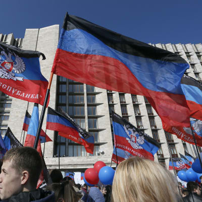 Invånare i Donetsk firar femårsdagen av utlysandet av utbrytarrepubliken