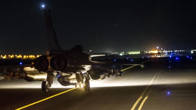 Frankrike har bombar IS-fästen i Raqqa