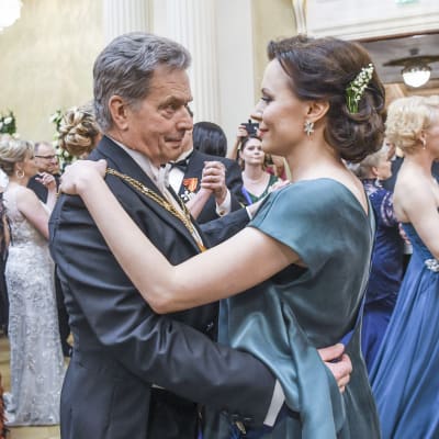 Presidentti Sauli Niinistö ja Jenni Haukio suomen 100-vuotisjuhlavuoden 2017 itsenäisyyspäivän juhlissa.