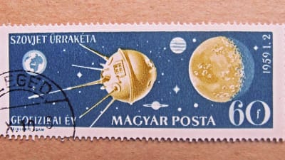 Sputnik satellit på ungerskt frimärke