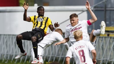 Honka spelar mot FC Lahti.
