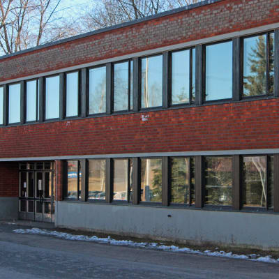 Lovisanejdens högstadium.