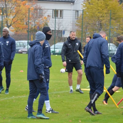 Shefki Kuqi, Inters träningar, 25.10.2016