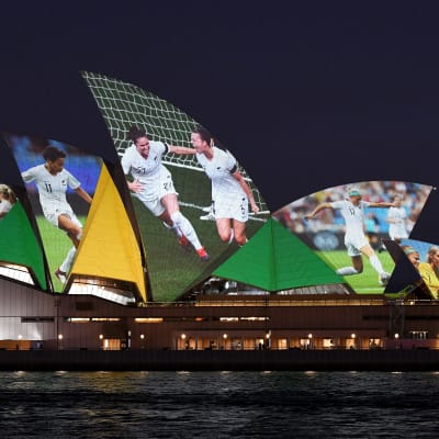 Sydney är en stark kandidat till att få arrangera VM-finalen. I samband med ansökningsprocessen utnyttjades det kända operahuset i marknadsföringssyfte.