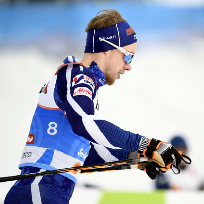 Skidåkaren Joni Mäki.