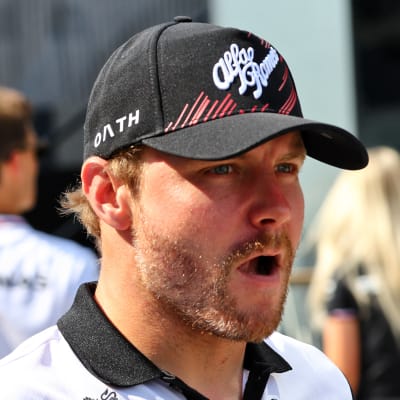 Valtteri Bottas gapar.