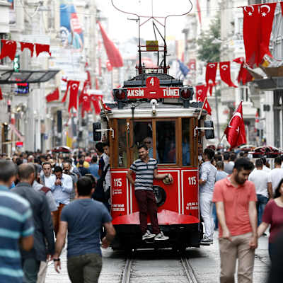 På İstiklal Caddesi i Istanbul.