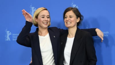 Alba August och Pernille Fischer Christensen inför mötet med pressen i Berlin.