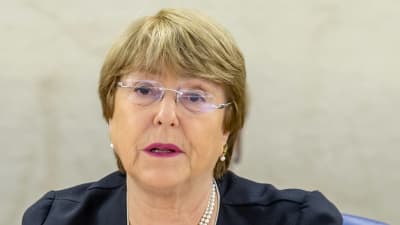 Alla 55 000 gripna bör antingen friges eller ställas inför rätta, krävde FN:s människorättskommissionär Michelle Bachelet då hon öppnade Människorättsrådet 41 session i Genéve