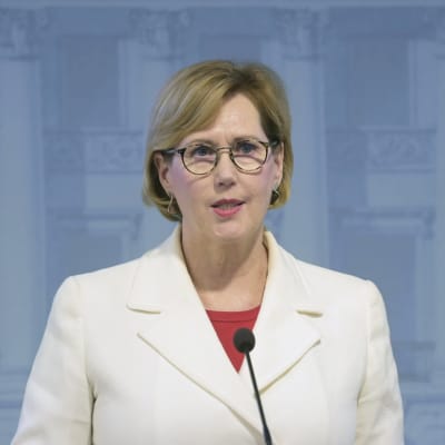  Työministeri Tuula Haatainen (SDP) Työkanava Oy:ta käsittelevässä tiedotustilaisuudessa Helsingissä 21. lokakuuta 2021.