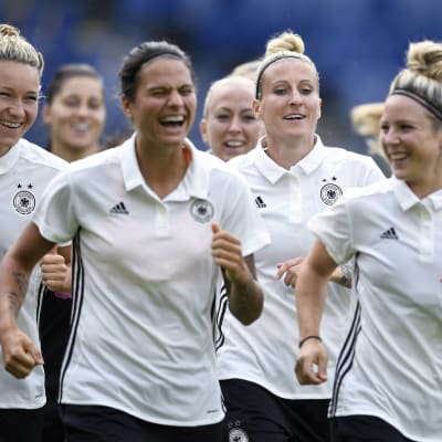 Glada miner i det tyska landslaget.