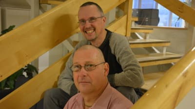 Dan Idman (bakom) och Egon Blomqvist i Fredagssnack 13.11.2015