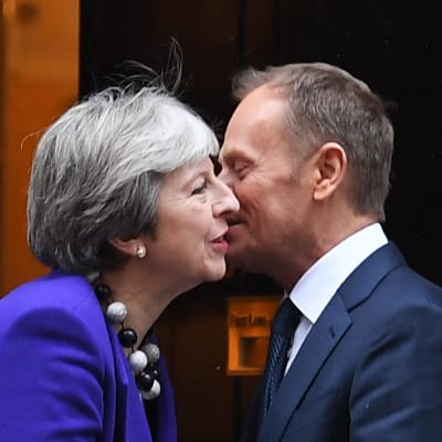 Premiärminister Theresa May välkomnade EU:s permanente rådsordförande Donald Tusk på 10 Downing Street på torsdagen 1.3.2018.