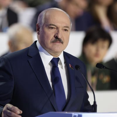 Valko-Venäjän presidentti Aljaksandr Lukašenka puhui Minskissä järjestettävässä kansankokouksessa.