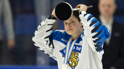 Jenni Hiirikoski under ishockey VM 2019. 