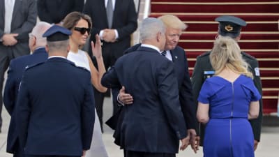 Donald och Melania Trump tar avsked av Benjamin och Sara Netanyahu 23.5.2017