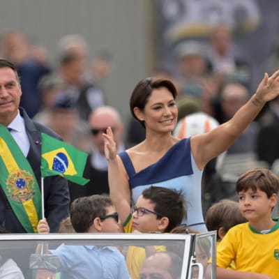 Jair Bolsonaro och hustrun 