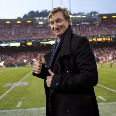 Wayne Gretzky, 2011