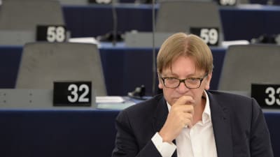 Centerledaren Guy Verhofstadt från Nederländerna i Europaparlamentet i Strasbourg.