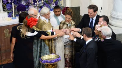 Prins Nicolas döptes på söndagen den 11 oktober.