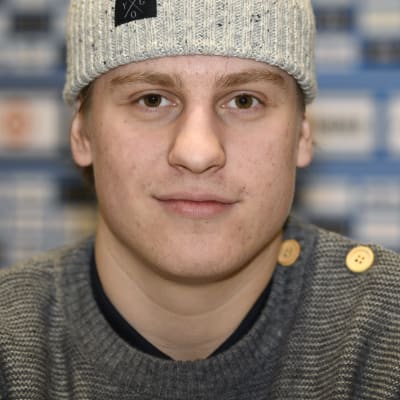 Eeli Tolvanen inför JVM i ishockey.