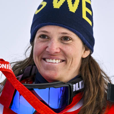 Sara Hector med sin OS-guldmedalj